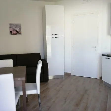 Mareblu アパート